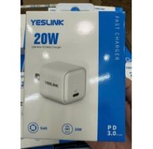 Cốc iphone 13 cốc YESLINK P2720 sạc nhanh 20W (input: AC 100-240V (50/60Hz) 1.0A -có VAT