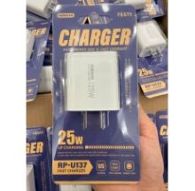 Cốc iphone 13 REMAX RP-U137 sạc nhanh 25W ( chân dẹp US) ( 1 cổng Type C)----có VAT